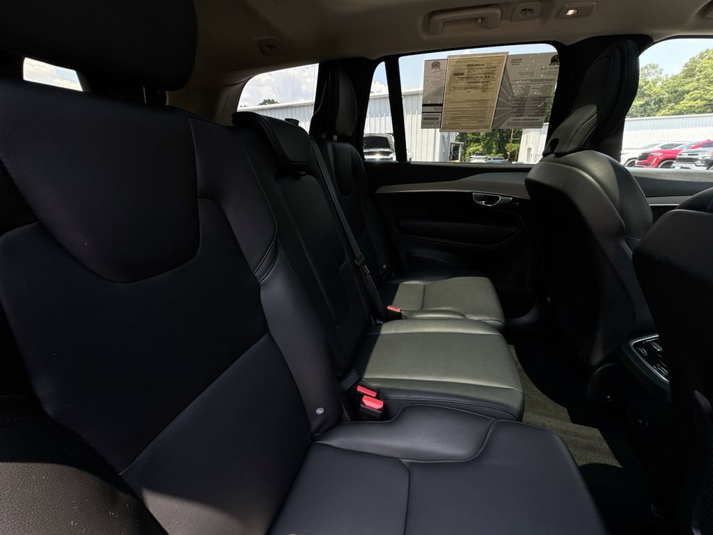 Used 2024 Volvo XC90 B5 Core AWD/4WD image 29