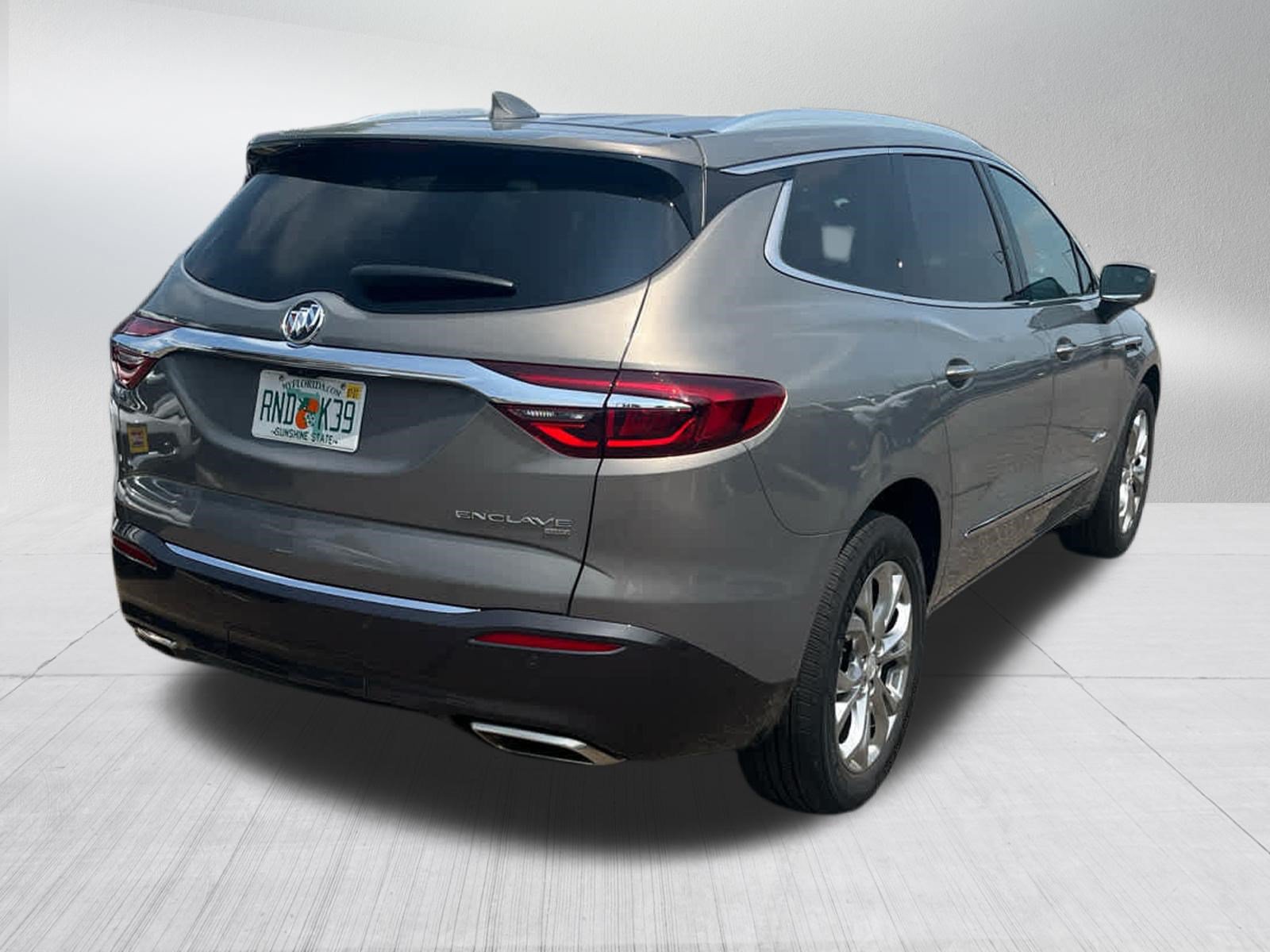 Certified 2019 Buick Enclave Avenir w/ Avenir Technology Package AWD/4WD image 3