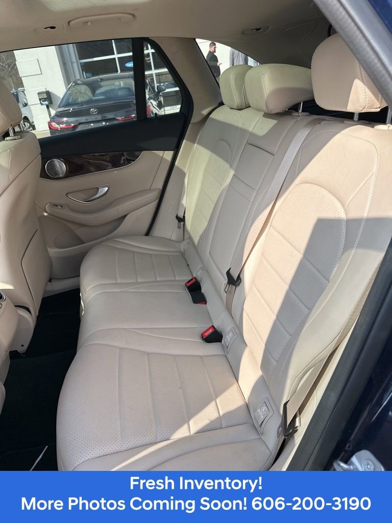 Used 2019 Mercedes-Benz GLC 350e 4MATIC image 11