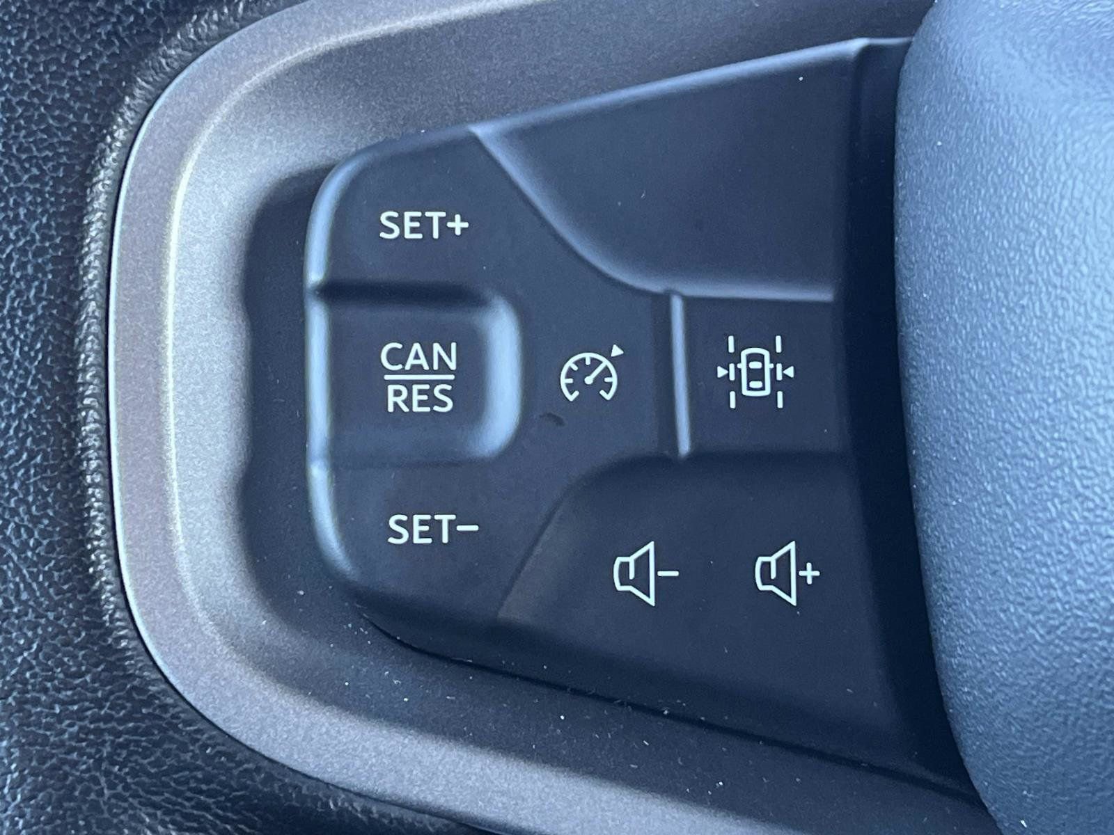 Used 2021 Ford Bronco Badlands image 24