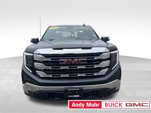 Used 2023 GMC Sierra 1500 SLE AWD/4WD image 4