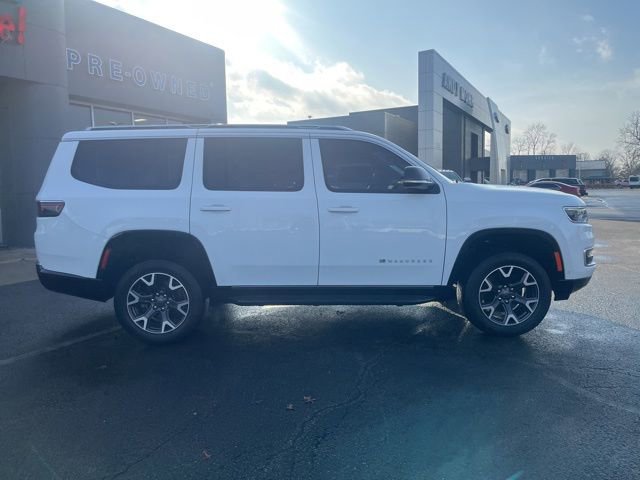 Used 2023 Jeep Wagoneer Series III w/ Preferred Equipment Group image 5