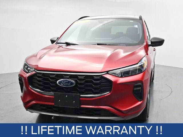 Certified 2023 Ford Escape ST-Line w/ Tech Pack #1 AWD/4WD image 3