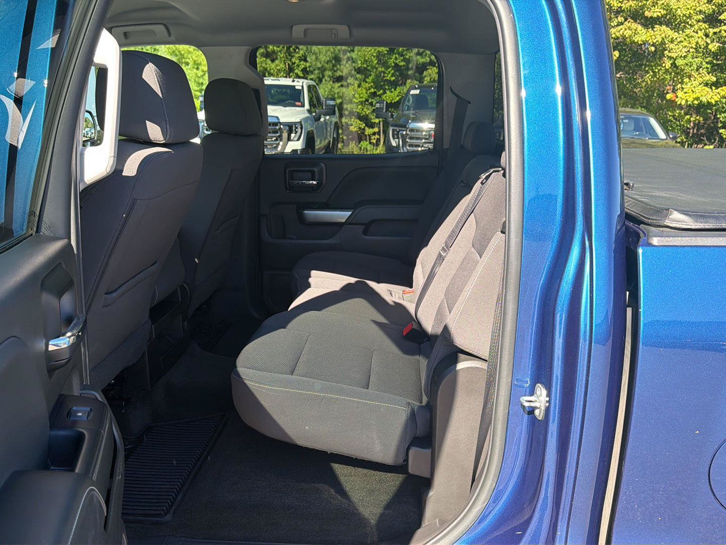 Certified 2018 Chevrolet Silverado 1500 LT w/ All Star Edition AWD/4WD image 16