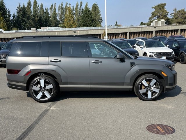 Used 2025 Hyundai Santa Fe Limited image 10