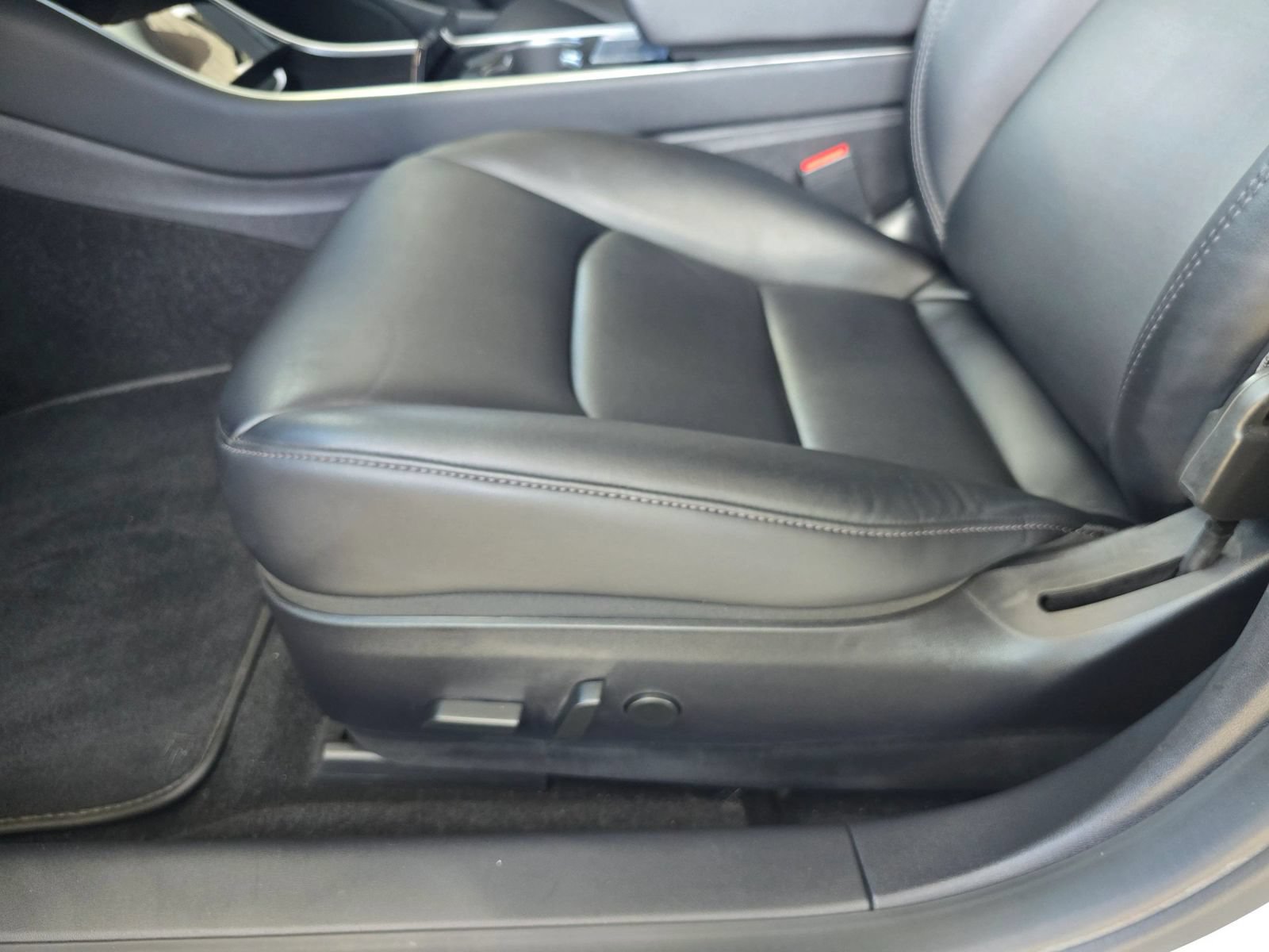 Used 2020 Tesla Model 3 Standard Range Plus RWD image 25