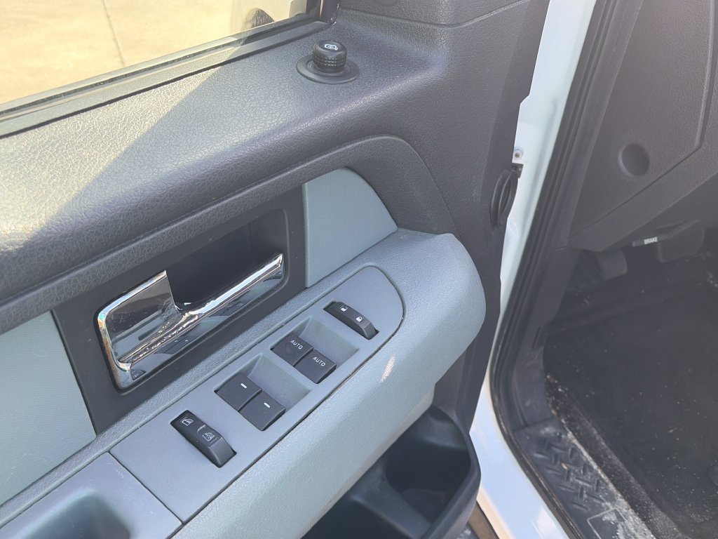 Used 2013 Ford F150 XLT w/ XLT Chrome Pkg RWD image 19