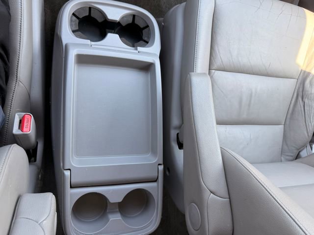 Used 2011 Honda Odyssey Touring Elite image 28