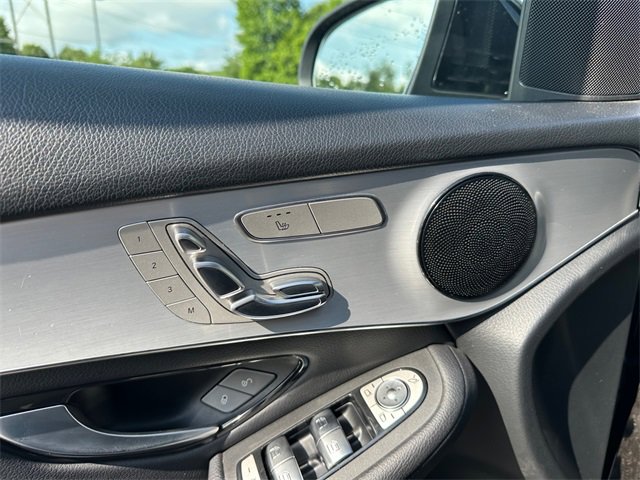 Used 2022 Mercedes-Benz GLC 300 image 20