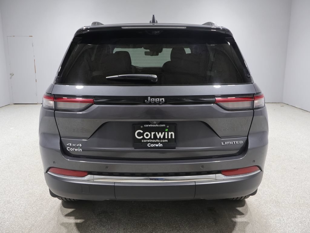 Certified 2023 Jeep Grand Cherokee Limited w/ Luxury Tech Group II AWD/4WD image 4