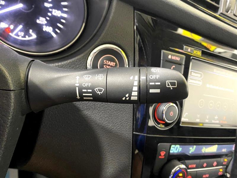 Used 2020 Nissan Rogue Sport SV w/ All-Weather Package image 17