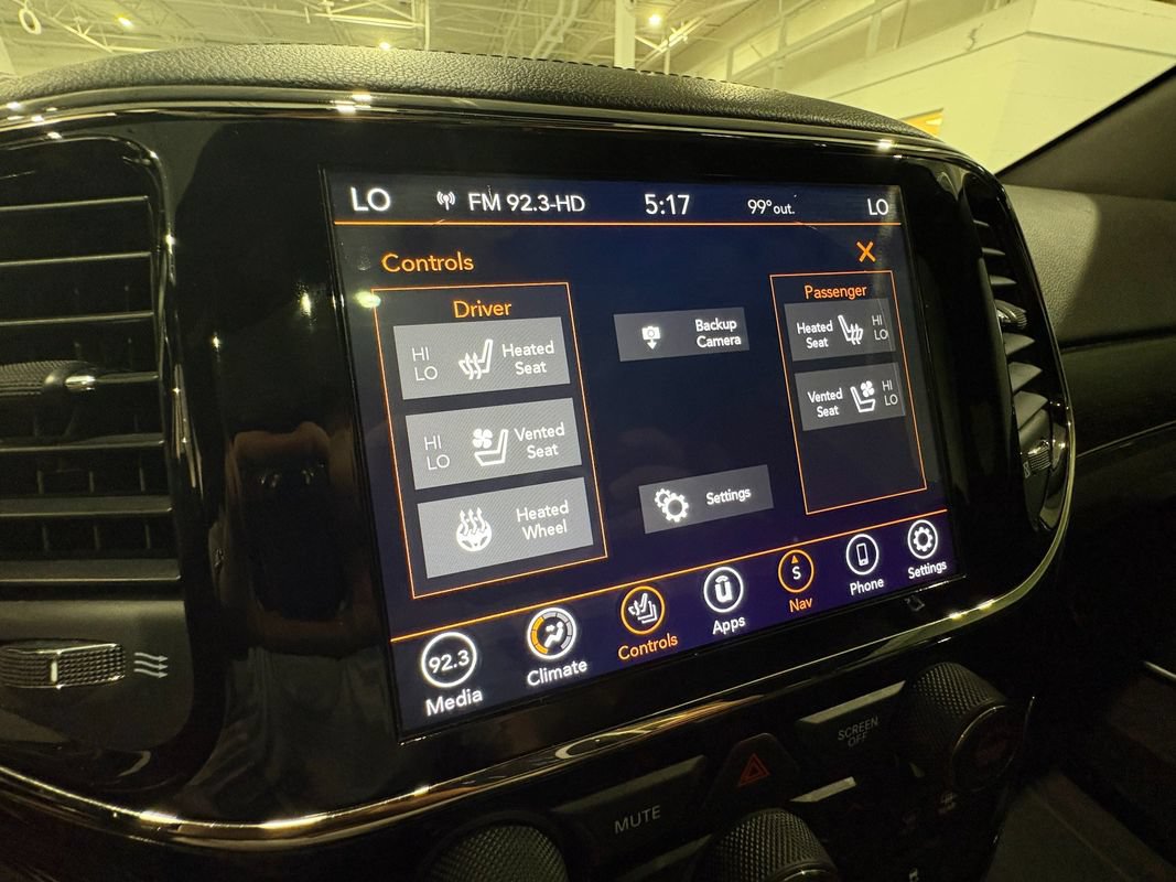 Used 2020 Jeep Grand Cherokee High Altitude AWD/4WD image 22