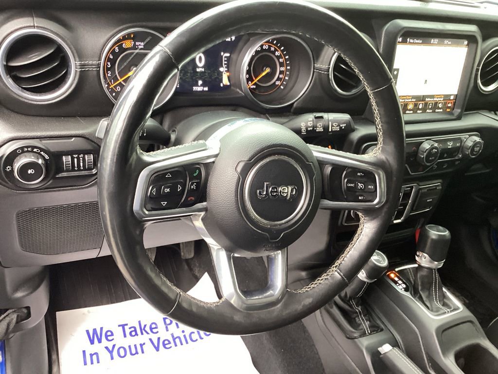 Used 2018 Jeep Wrangler Unlimited Sahara image 17