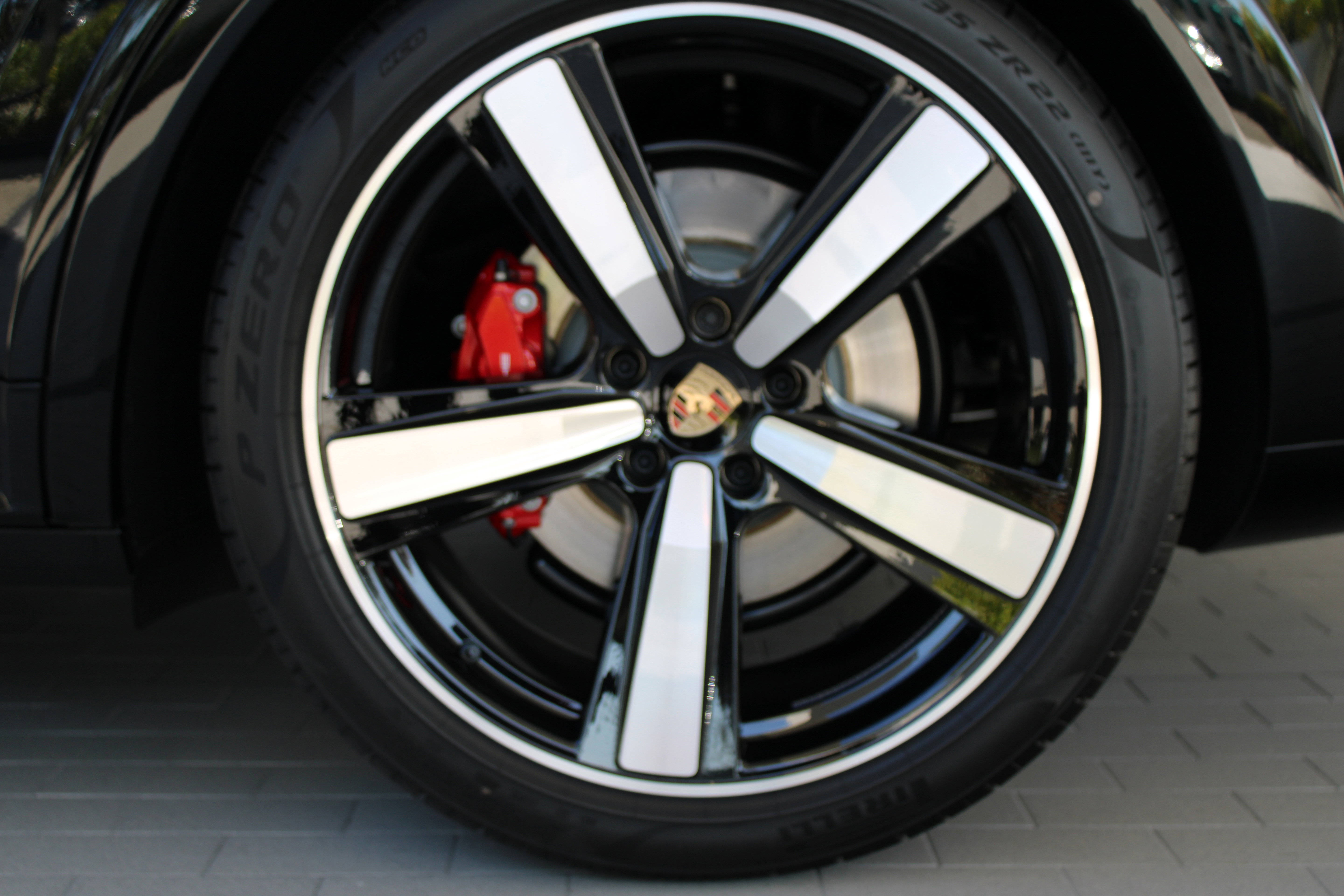 New 2025 Porsche Cayenne GTS image 16