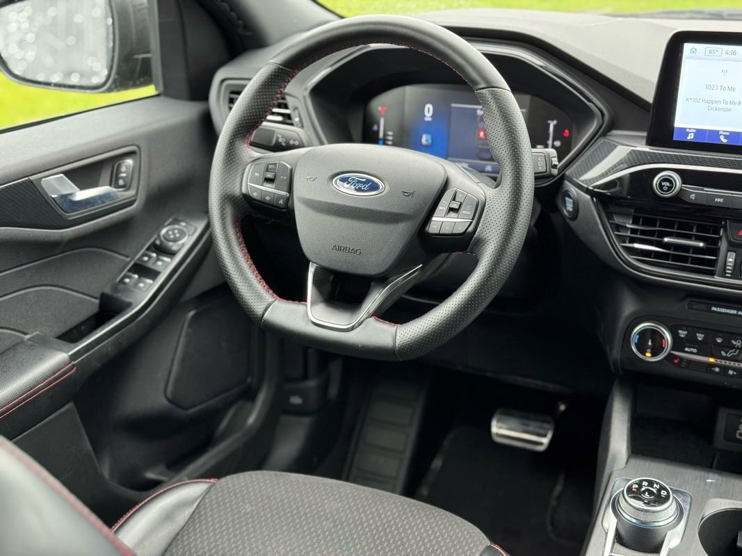 Used 2024 Ford Escape ST-Line image 14