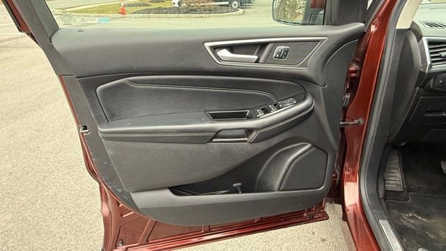 Used 2016 Ford Edge Titanium w/ Technology Package image 15
