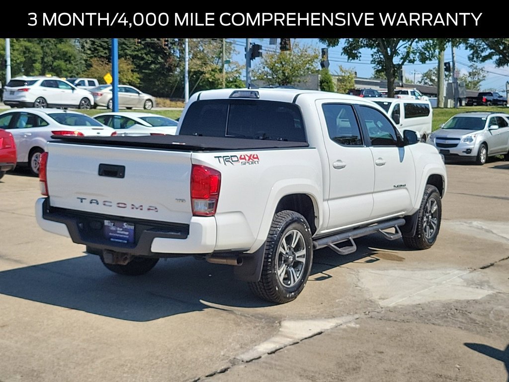 Used 2017 Toyota Tacoma TRD Sport w/ Tow Package (A/T) AWD/4WD image 4