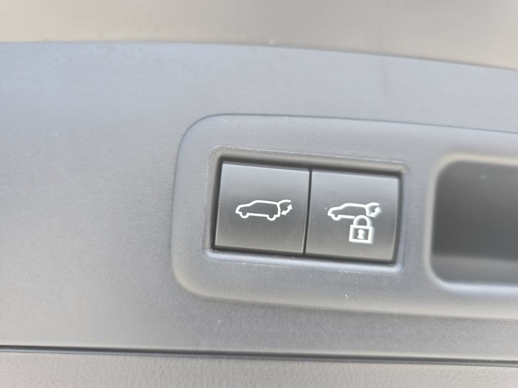 Used 2024 Lexus UX 250h FWD w/ Premium Package image 21