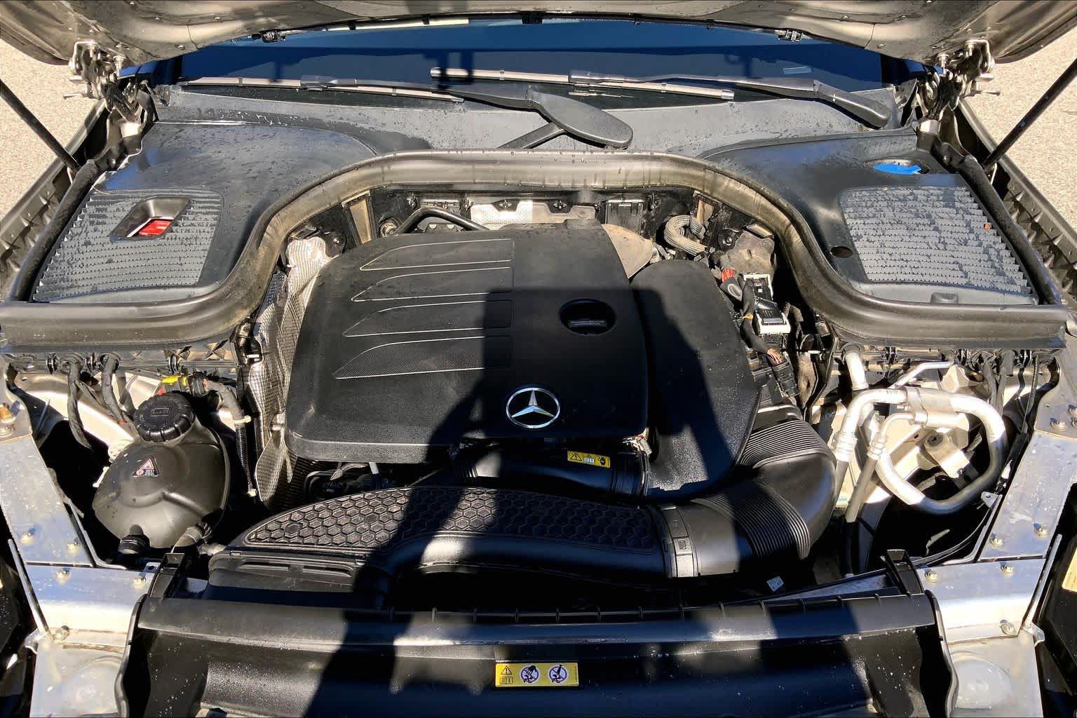 Used 2021 Mercedes-Benz GLC 300 4MATIC image 32