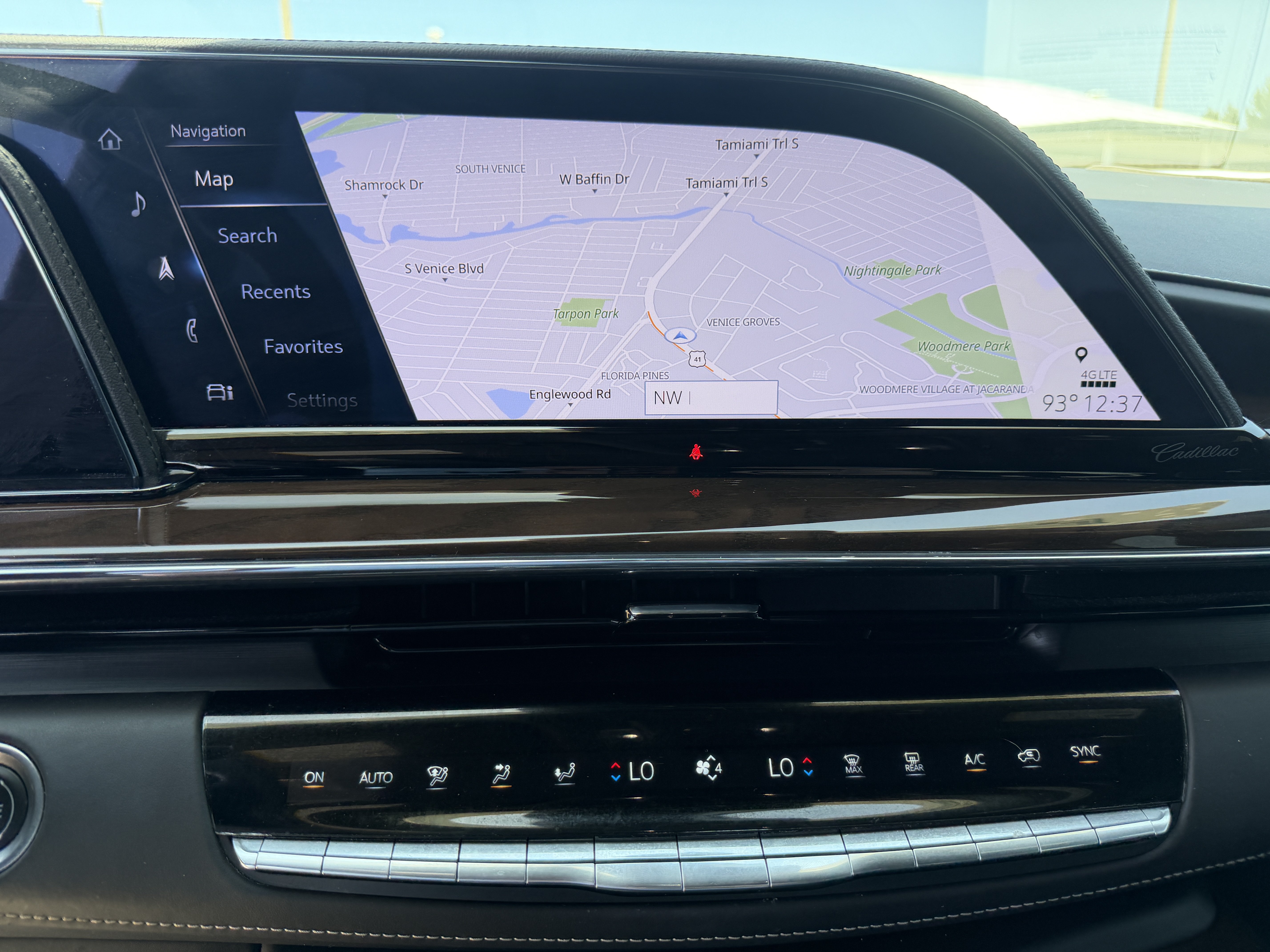 Certified 2024 Cadillac Escalade ESV Sport Platinum w/ LPO, ONYX Package AWD/4WD image 24