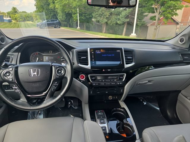 Used 2016 Honda Pilot Touring image 19
