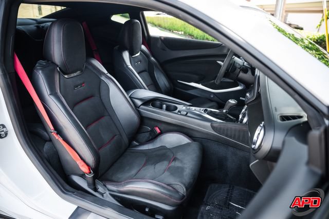 Used 2018 Chevrolet Camaro ZL1 RWD image 80