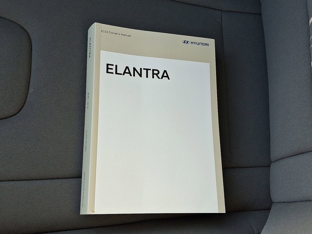 Used 2023 Hyundai Elantra SEL w/ Convenience Package image 26