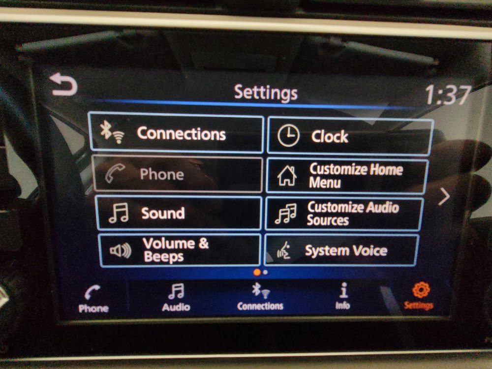 Used 2021 Nissan Versa SV FWD image 25