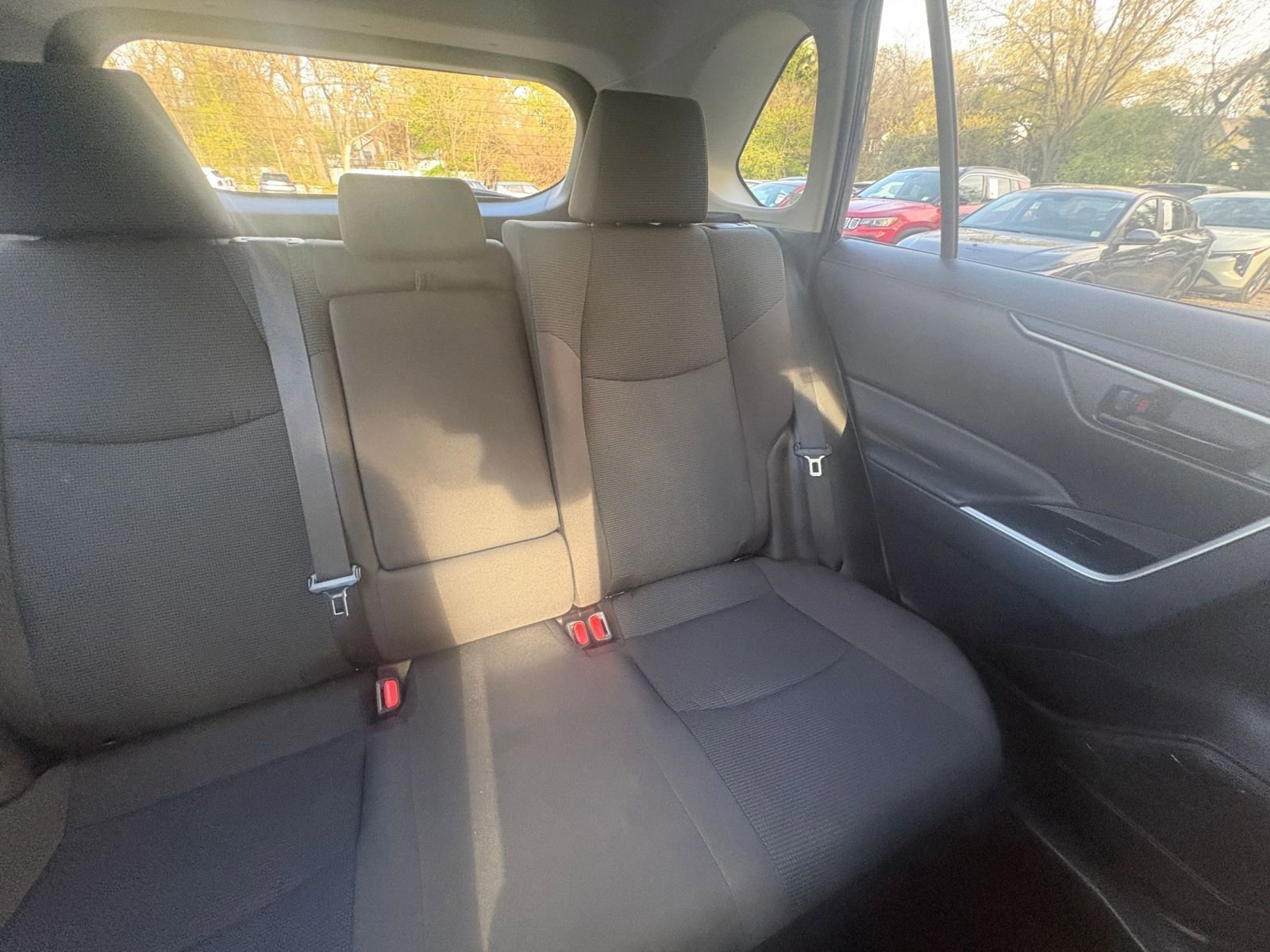 Used 2025 Toyota RAV4 LE AWD/4WD image 34