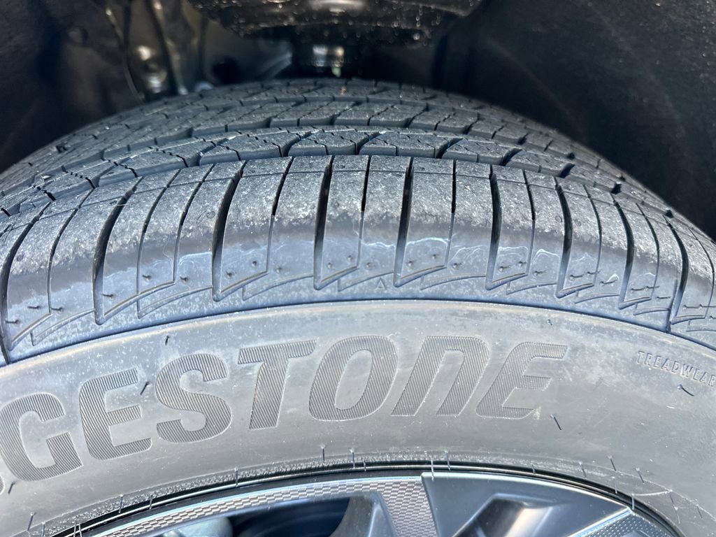 Used 2026 Toyota Sienna XSE AWD/4WD image 13