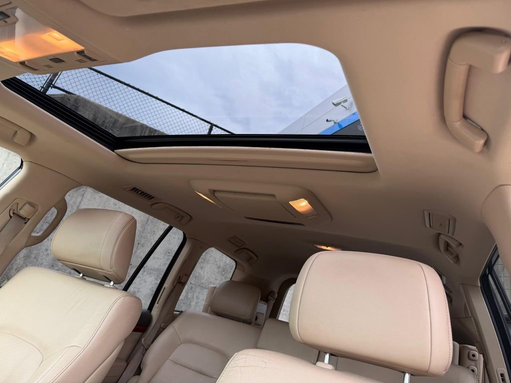 Used 2014 Toyota Land Cruiser AWD/4WD image 21