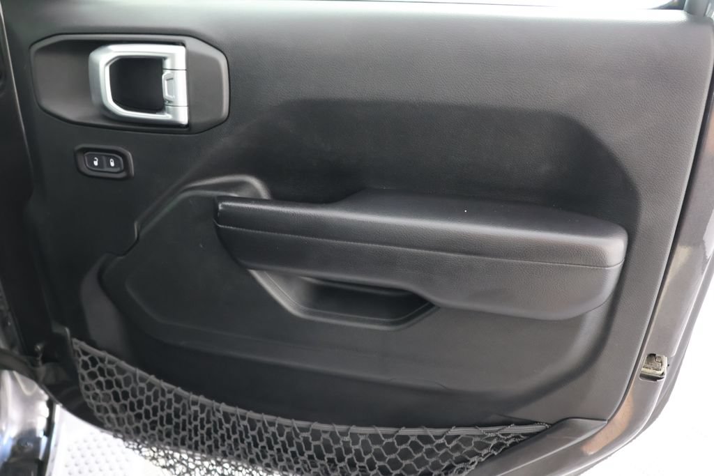 Used 2018 Jeep Wrangler Unlimited Sport S AWD/4WD image 27