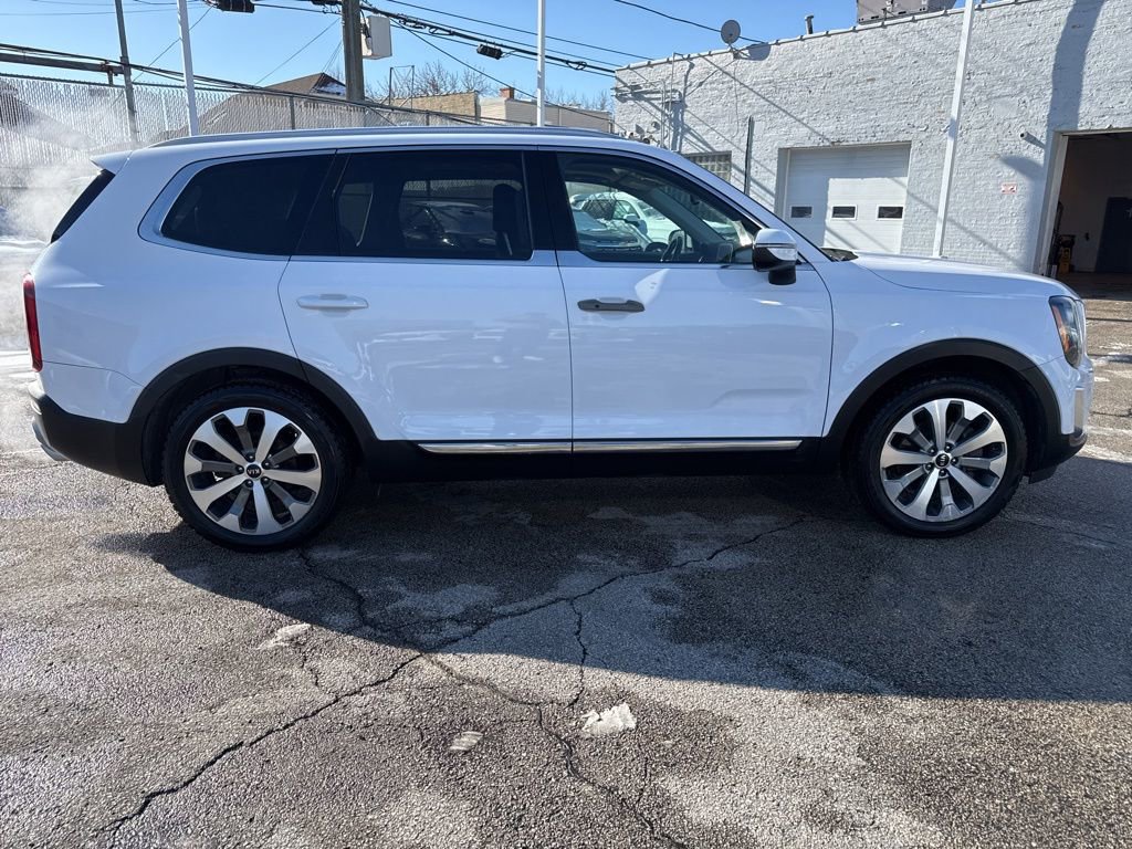 Used 2021 Kia Telluride EX w/ EX Premium Package image 8