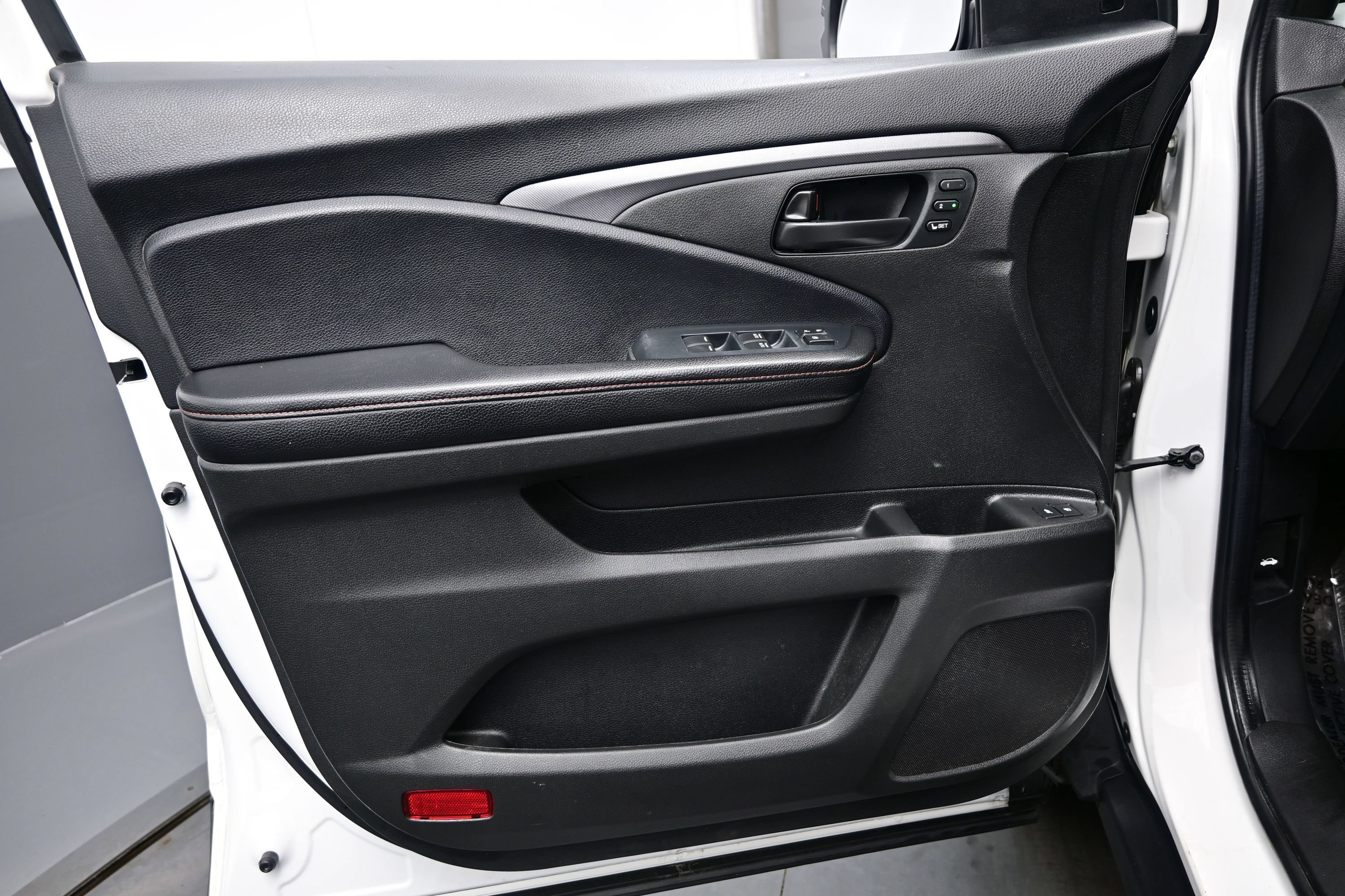 Used 2022 Honda Pilot TrailSport image 9