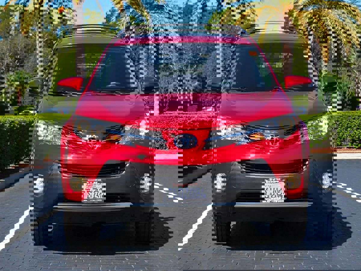 Used 2015 Toyota RAV4 Limited image 4