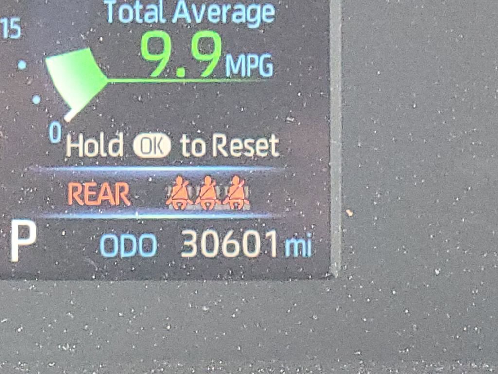 Used 2022 Toyota Tundra SR5 w/ SR5 Convenience Package image 33