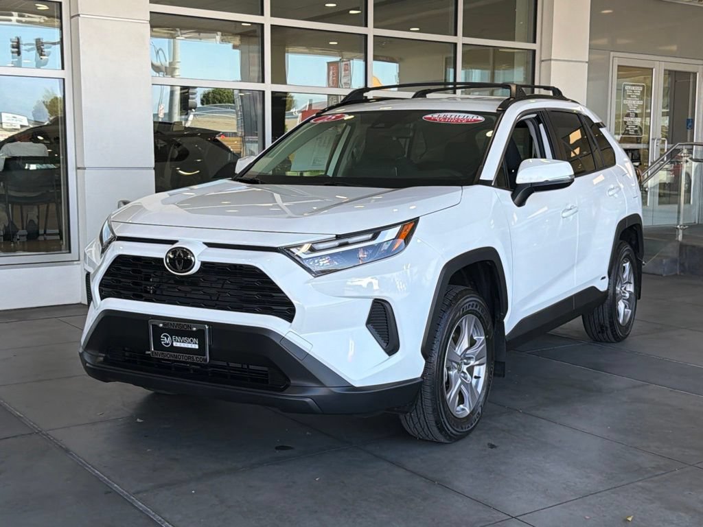 Certified 2025 Toyota RAV4 LE AWD/4WD image 2