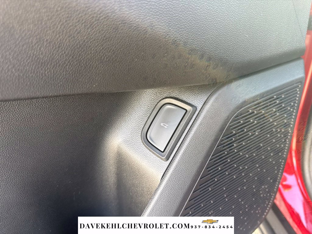 Used 2025 Chevrolet Equinox RS w/ Safety and Technology Package AWD/4WD image 12