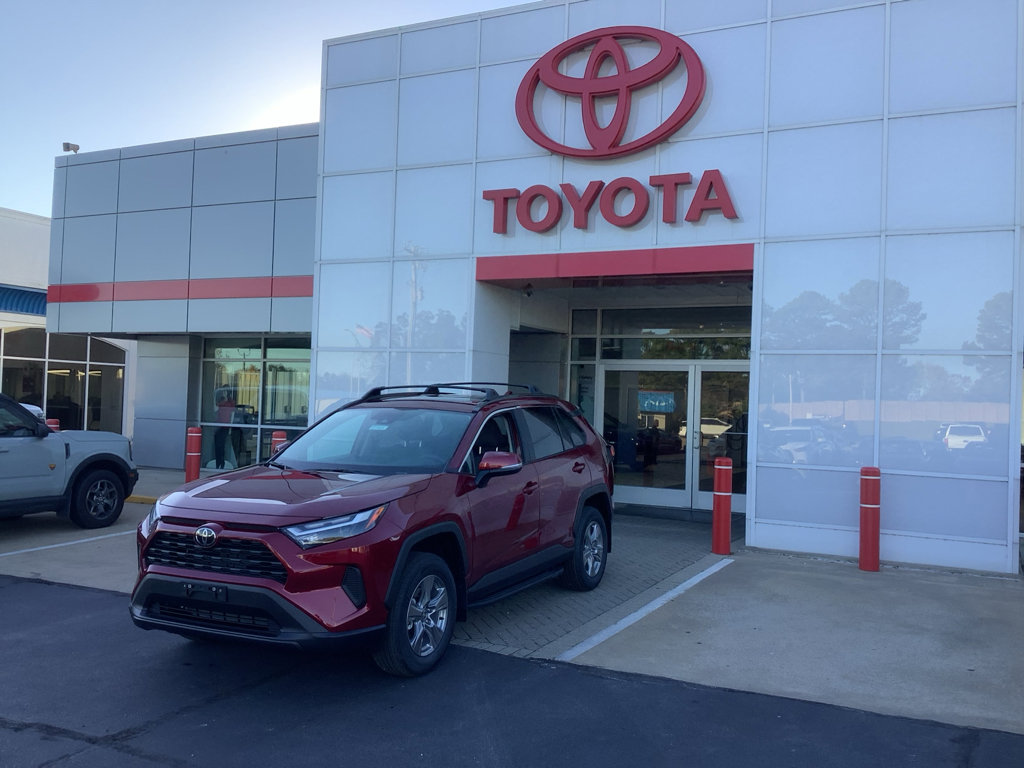 New 2025 Toyota RAV4 XLE w/ Convenience Package image 3