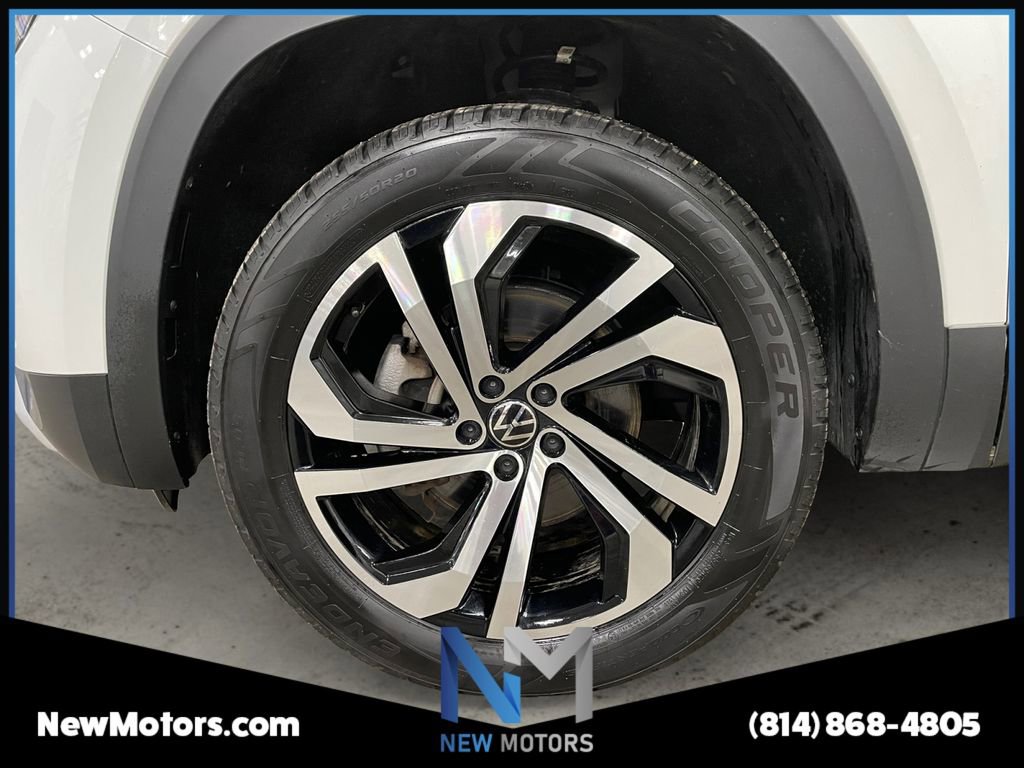 Used 2022 Volkswagen Atlas Cross Sport SEL image 14