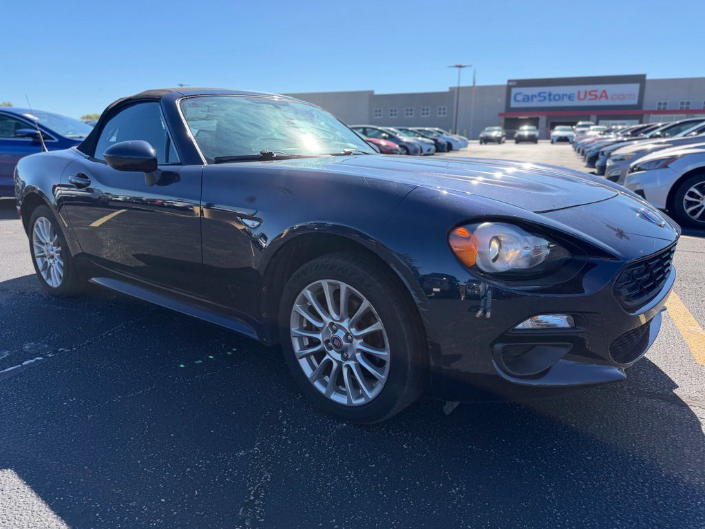 Used 2018 FIAT 124 Spider Classica w/ Technology & Siriusxm Group