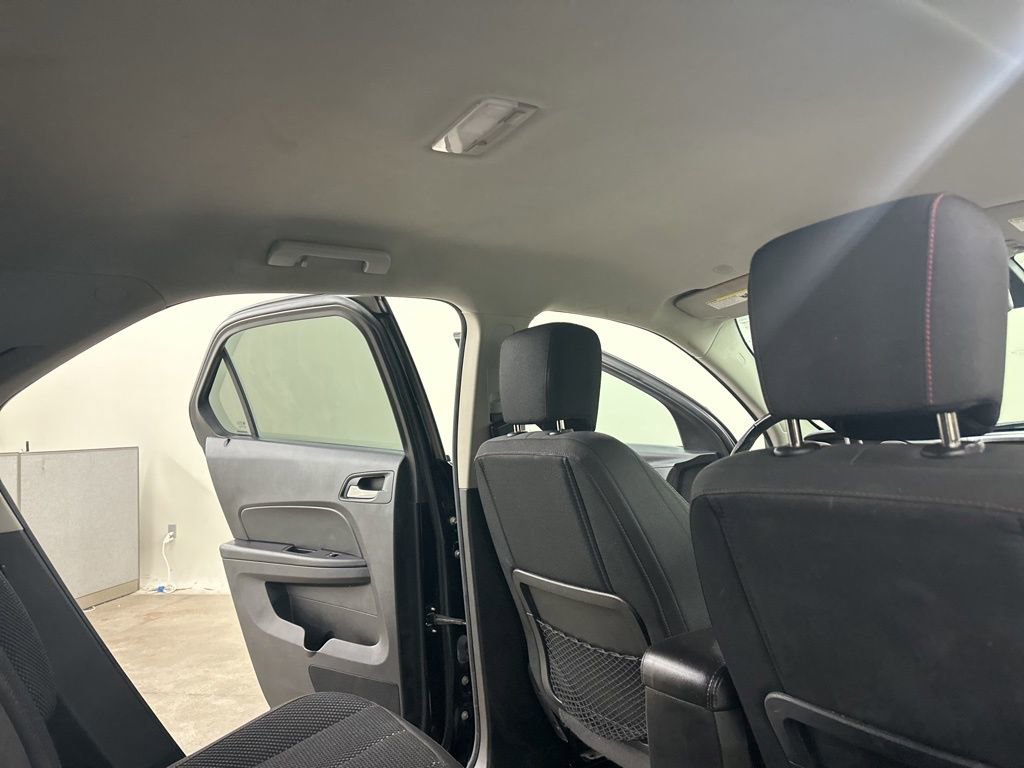 Used 2017 Chevrolet Equinox LT w/ Convenience Package image 22