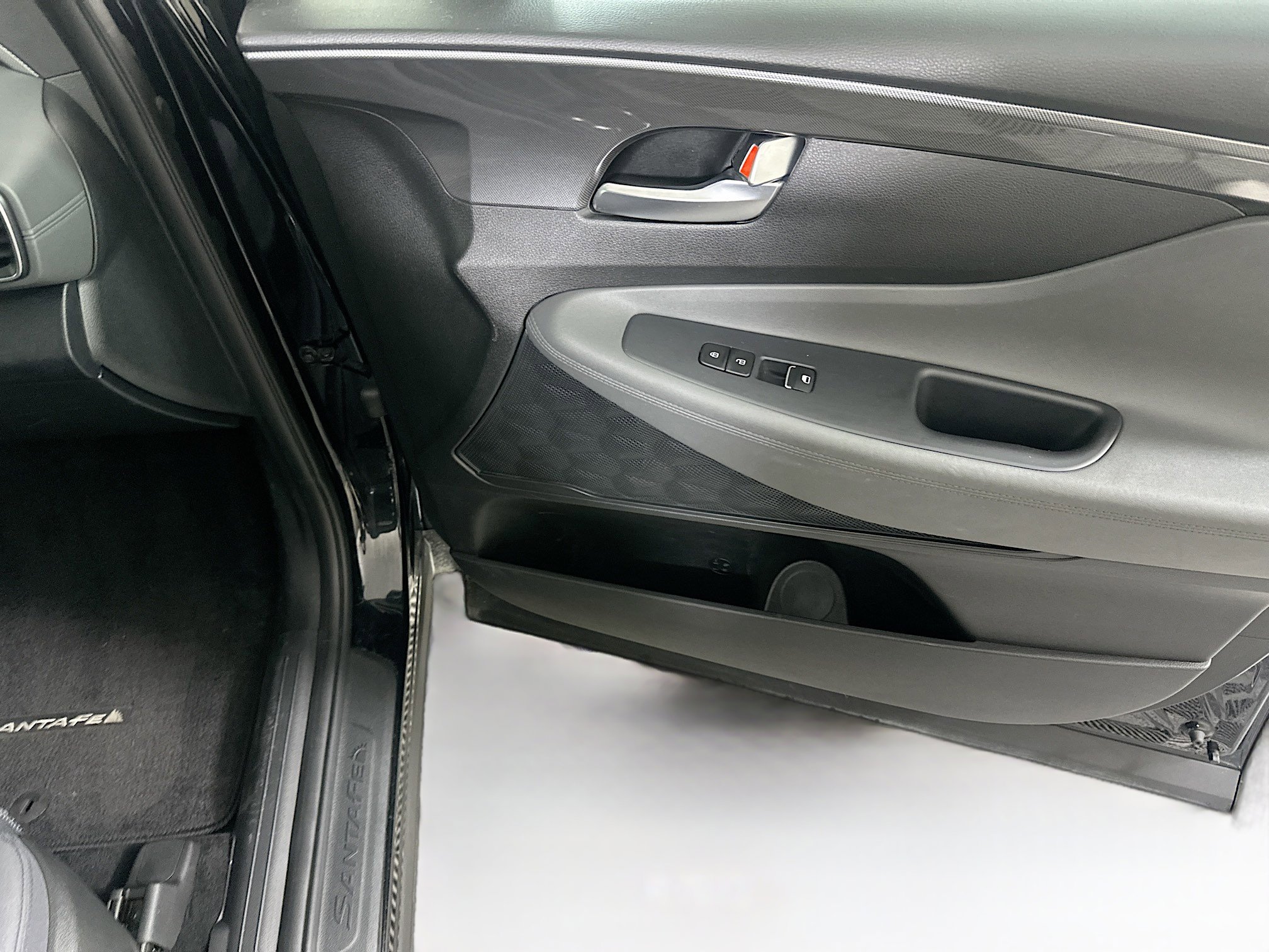 Used 2023 Hyundai Santa Fe SE FWD image 29