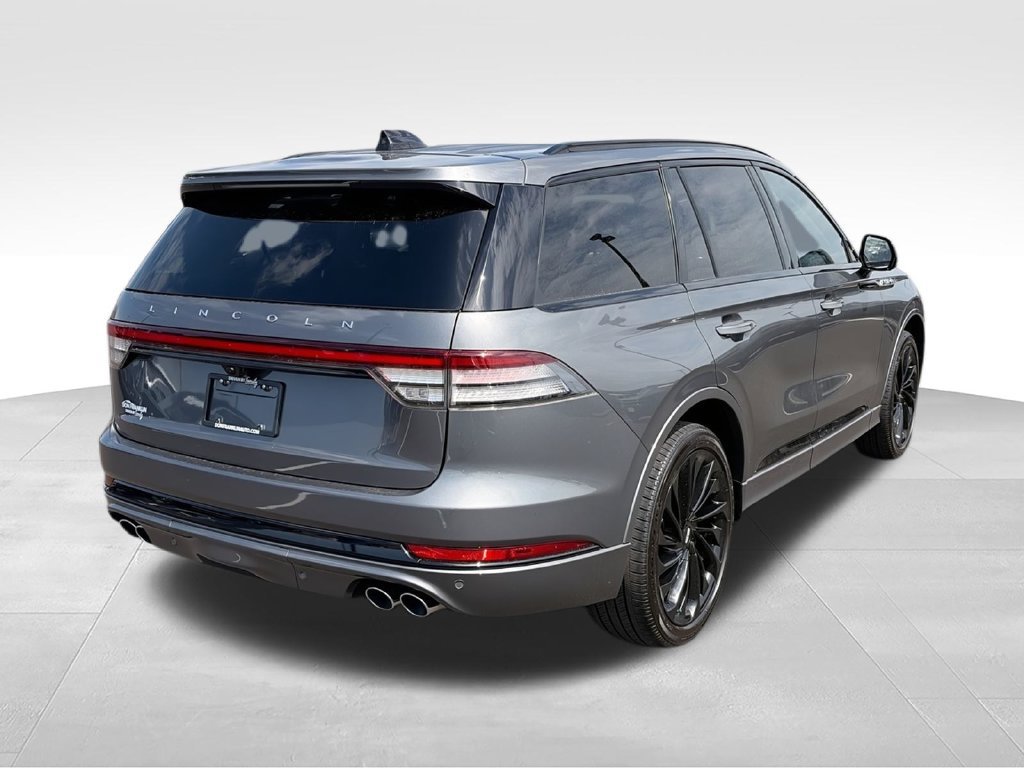 Used 2025 Lincoln Aviator Reserve w/ Equipment Group 201A AWD/4WD image 8