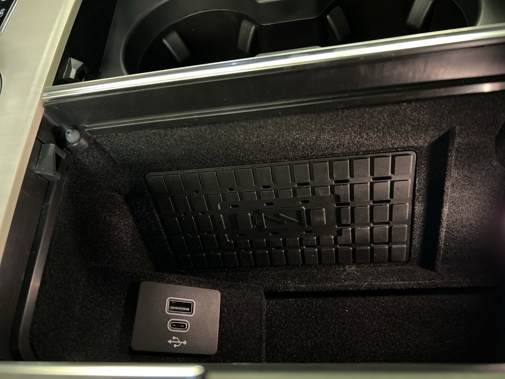 Used 2025 Lincoln Navigator Reserve w/ Jet Appearance Package image 17