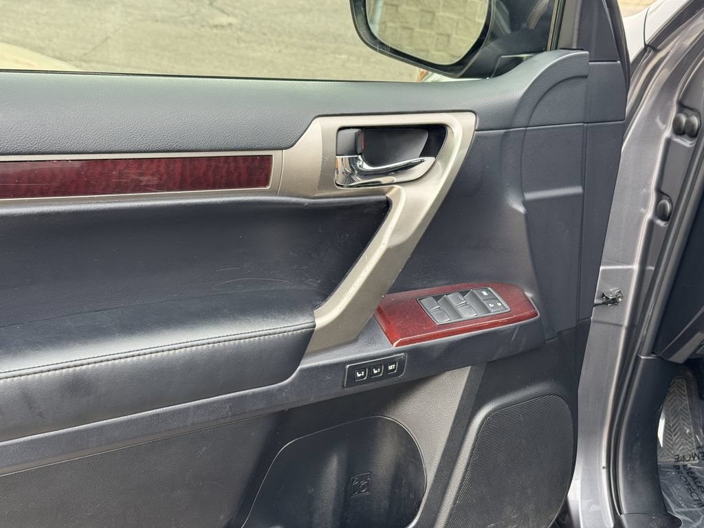 Used 2019 Lexus GX 460 Premium AWD/4WD image 15