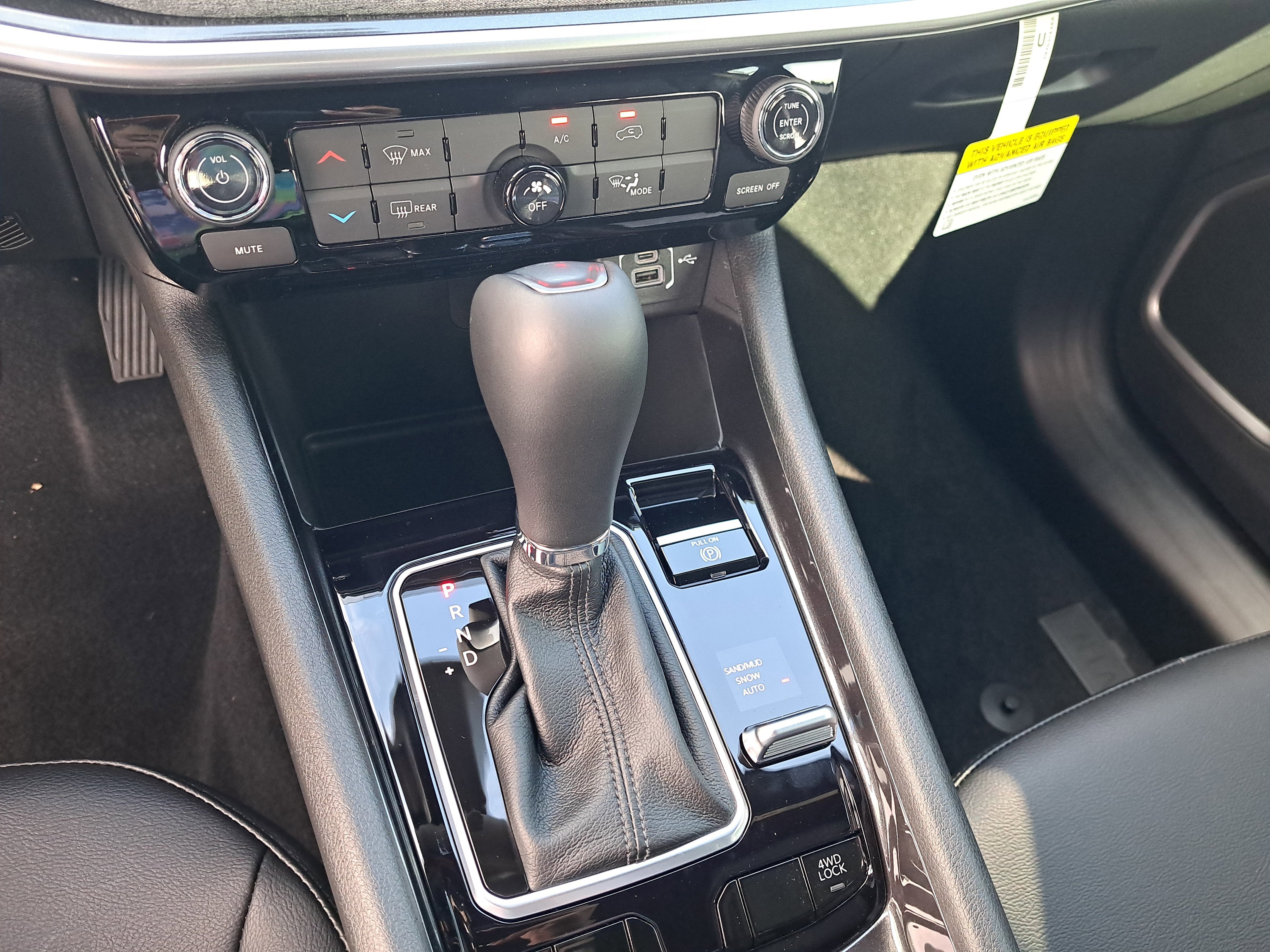 New 2026 Jeep Compass Latitude image 17