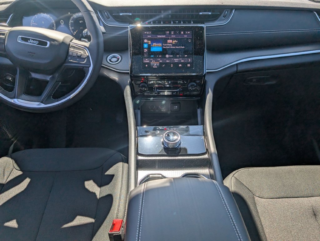 New 2026 Jeep Grand Cherokee Laredo X AWD/4WD image 23