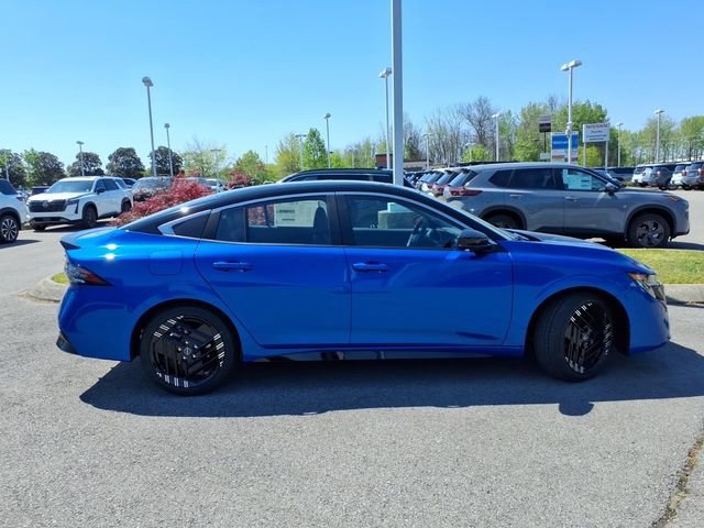 New 2026 Nissan Sentra SR image 2