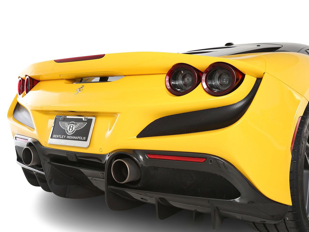 Used 2022 Ferrari F8 Tributo RWD image 12